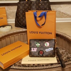 📢 FLASH SALE 🚨Louis Vuitton *2018* City Pouch